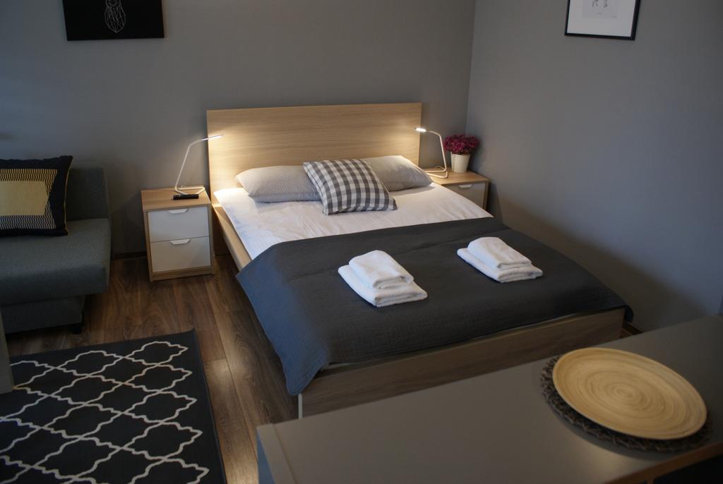 Friendly Apartments - Krasków Eksteriør bilde